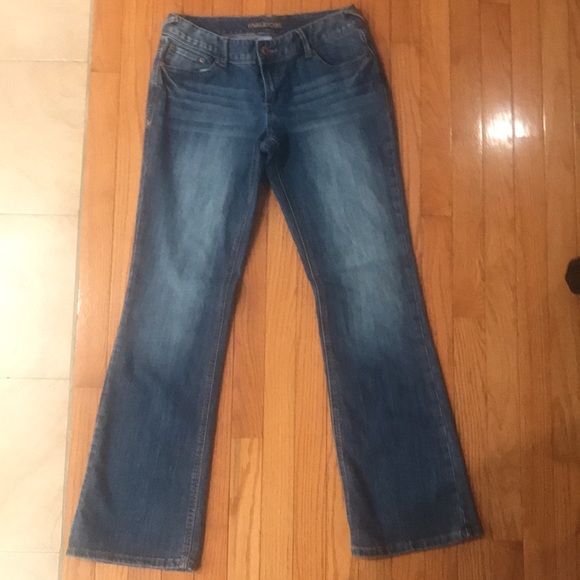 Maurices Straight Leg Jeans 5/6 Regular - Picture 2 of 5